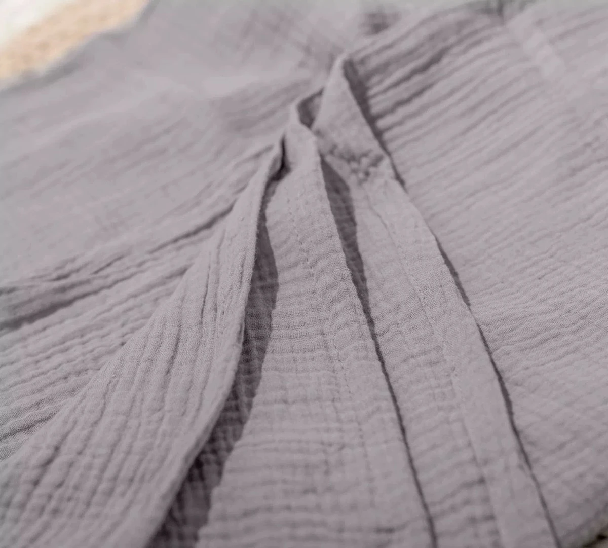 Hydrofiele Doek XL 120x120cm Grijs - Luxueuze Kwaliteit - 100% Zacht Katoen - Hydrofiele Luiers - Swaddle - Inbakerdoek - Wikkeldeken- Omslagdoek Baby - Bad - Afbeelding 2