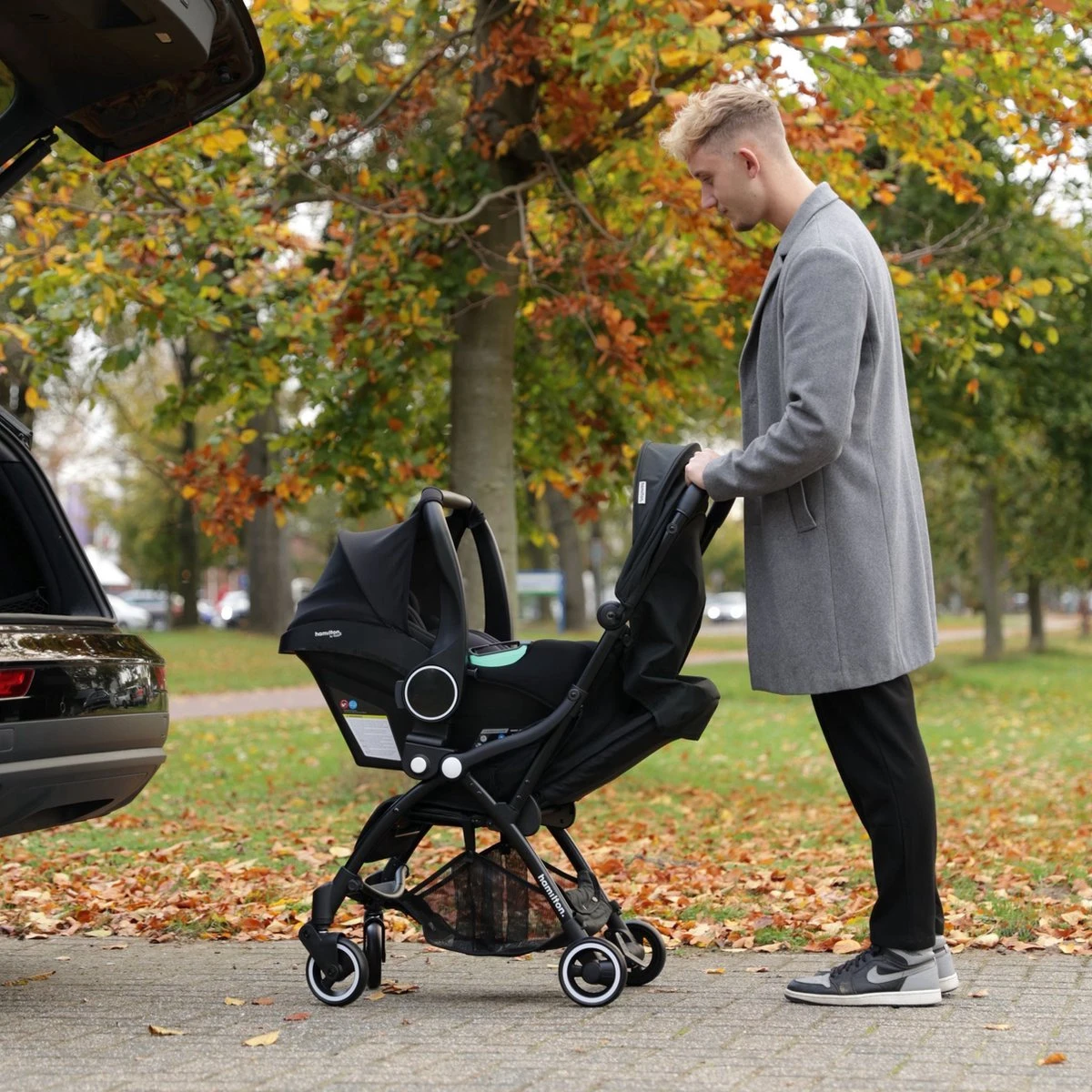 Hamilton By Yoop S1 Plus Buggy Met Monteerbare Zeno Plus Draagwieg - Nieuw En Hoger 2023 Model - Premium Budget Stroller Met One Hand Folding Technologie – Zwart - Licht, Verstelbaar, Wendbaar En Geschikt Van 0 Maanden Tot 4 Jaar – Inclusief Adapter - Afbeelding 16
